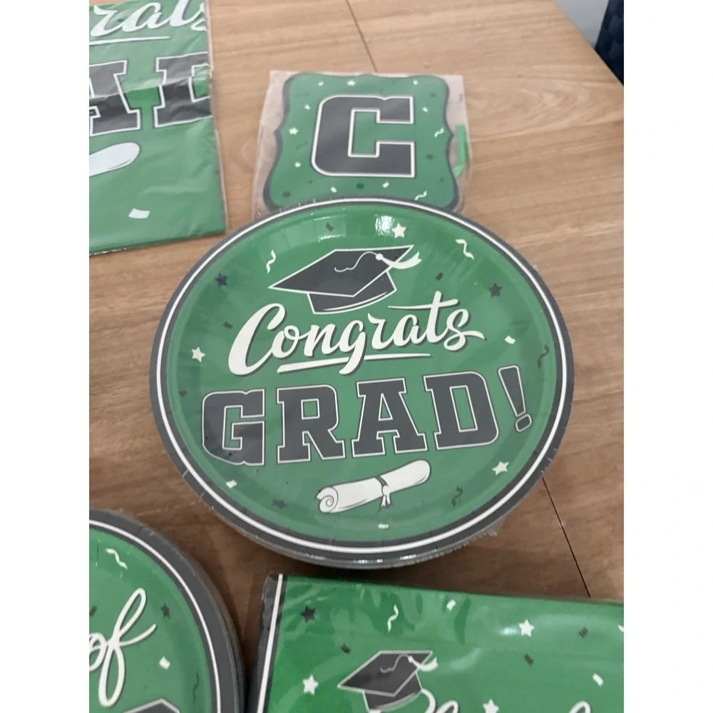 Class of 2026 Graduation Party Set 126 Pc Green Plates Cups Napkins Banner